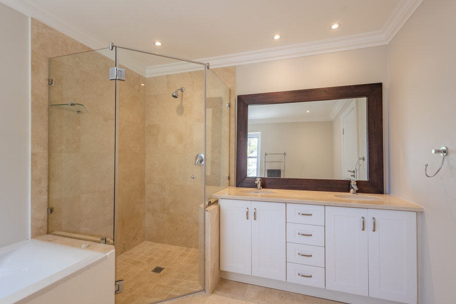 4 Bedroom Property for Sale in Thesen Islands Western Cape
